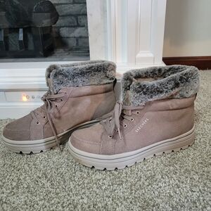 Skechers Women's Taupe Suede Fur Winter Boots, Size 7.5